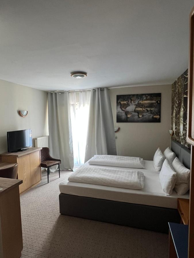 Hotel Aggertal Gummersbach Bagian luar foto