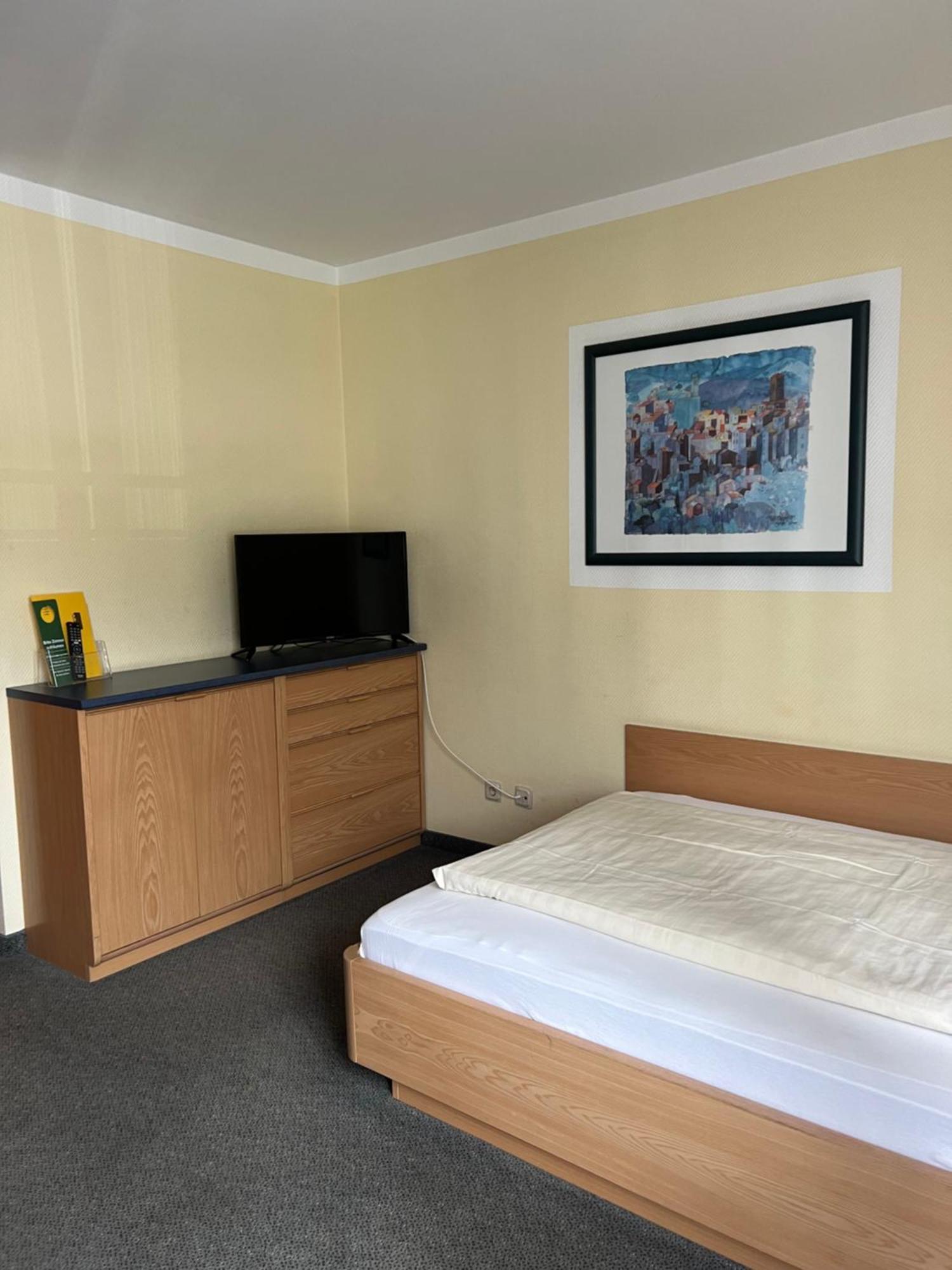 Hotel Aggertal Gummersbach Bagian luar foto