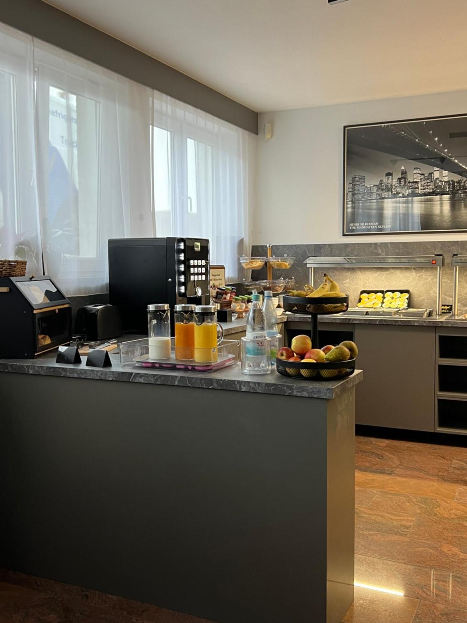 Hotel Aggertal Gummersbach Bagian luar foto