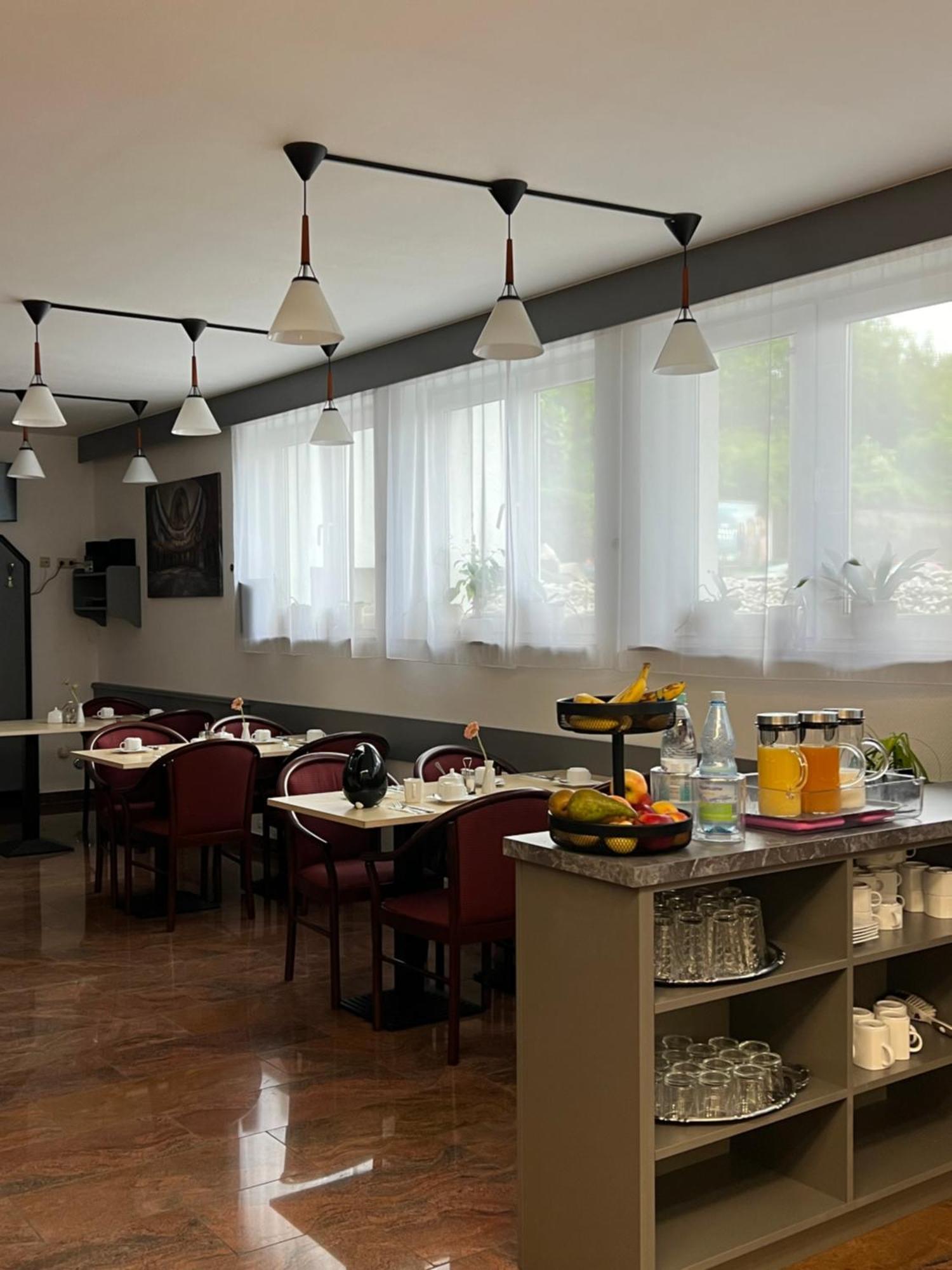 Hotel Aggertal Gummersbach Bagian luar foto