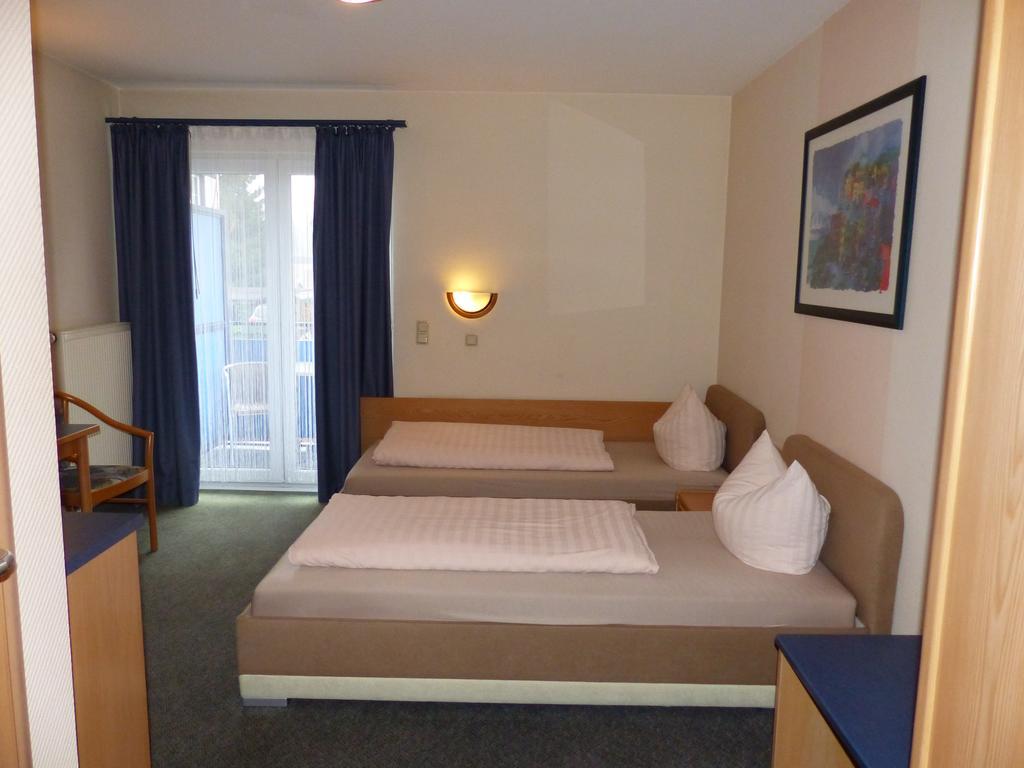 Hotel Aggertal Gummersbach Bagian luar foto