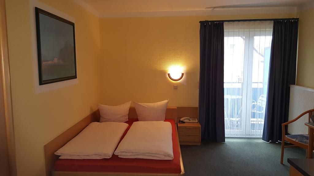 Hotel Aggertal Gummersbach Bagian luar foto