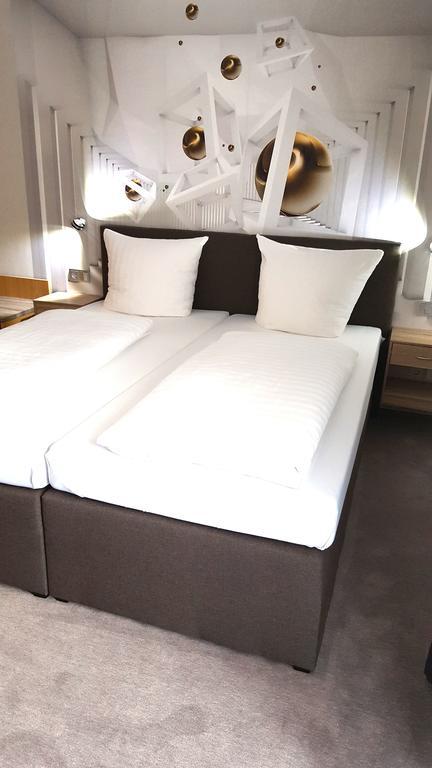 Hotel Aggertal Gummersbach Bagian luar foto