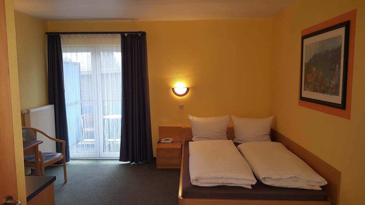 Hotel Aggertal Gummersbach Bagian luar foto